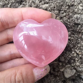 Naturale crrytal pietre semipretioase cuart roz in forma de inima de vindecare de pietre pentru decor